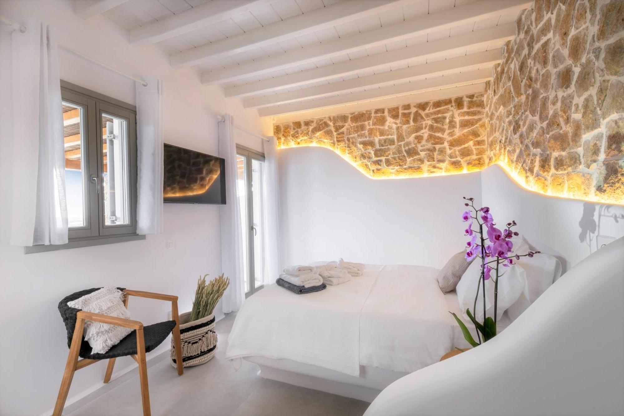 Legendary 4* Mykonos Town